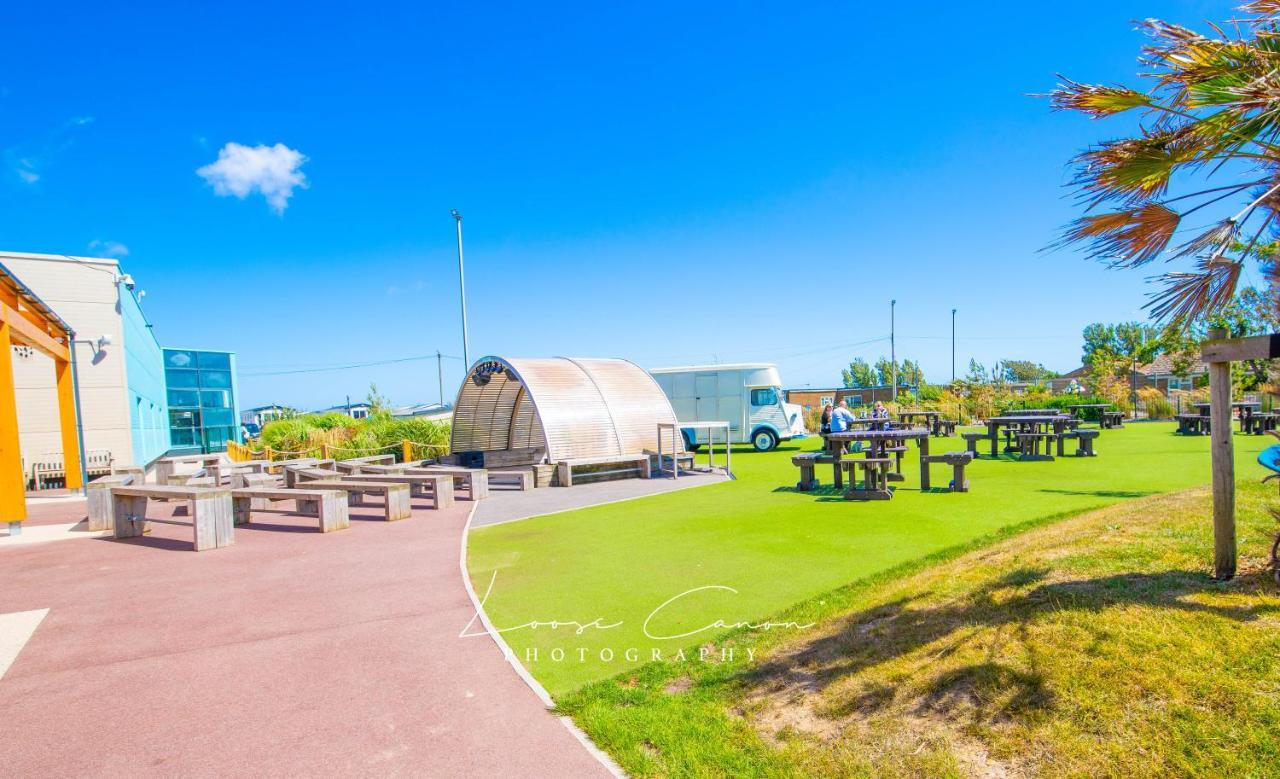 Sea 'N' Stars Platinum Plus Holiday Home With Views, Free Wifi And Netflix Camber Exteriér fotografie