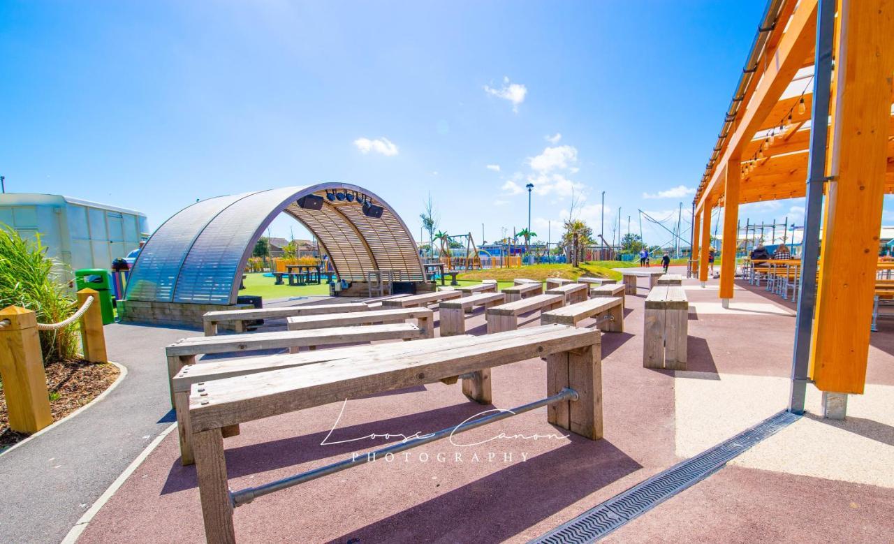Sea 'N' Stars Platinum Plus Holiday Home With Views, Free Wifi And Netflix Camber Exteriér fotografie