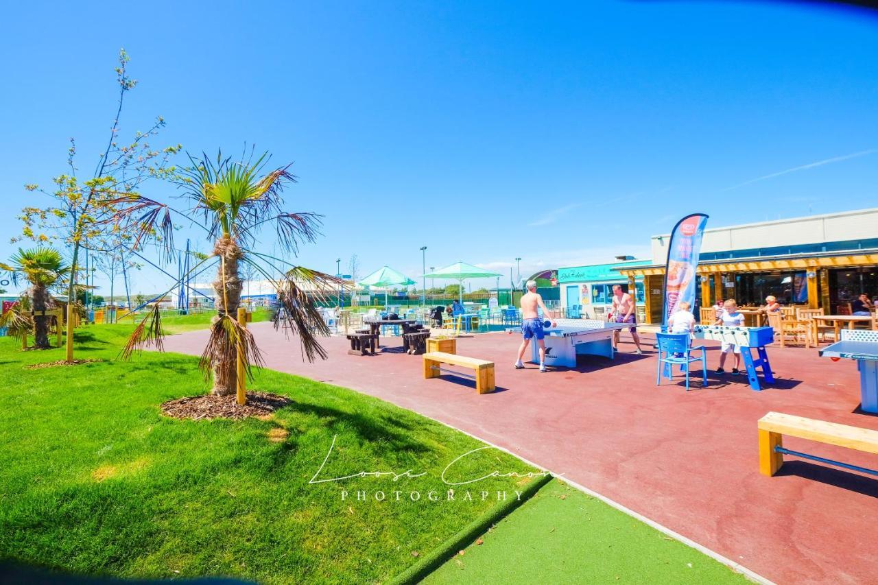 Sea 'N' Stars Platinum Plus Holiday Home With Views, Free Wifi And Netflix Camber Exteriér fotografie