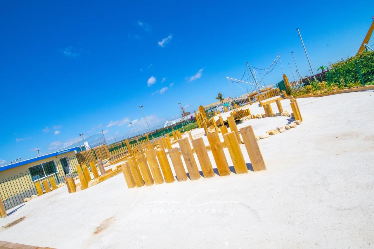 Sea 'N' Stars Platinum Plus Holiday Home With Views, Free Wifi And Netflix Camber Exteriér fotografie
