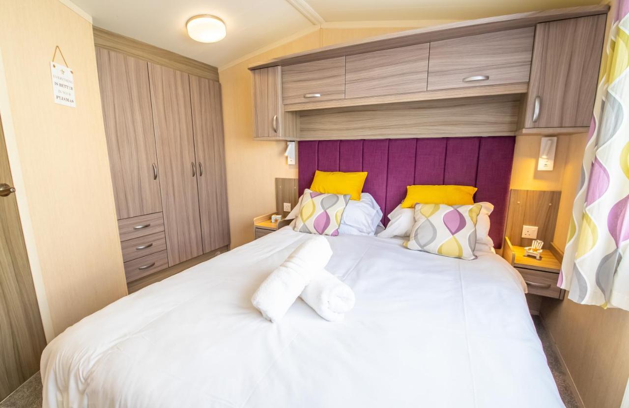 Sea 'N' Stars Platinum Plus Holiday Home With Views, Free Wifi And Netflix Camber Exteriér fotografie